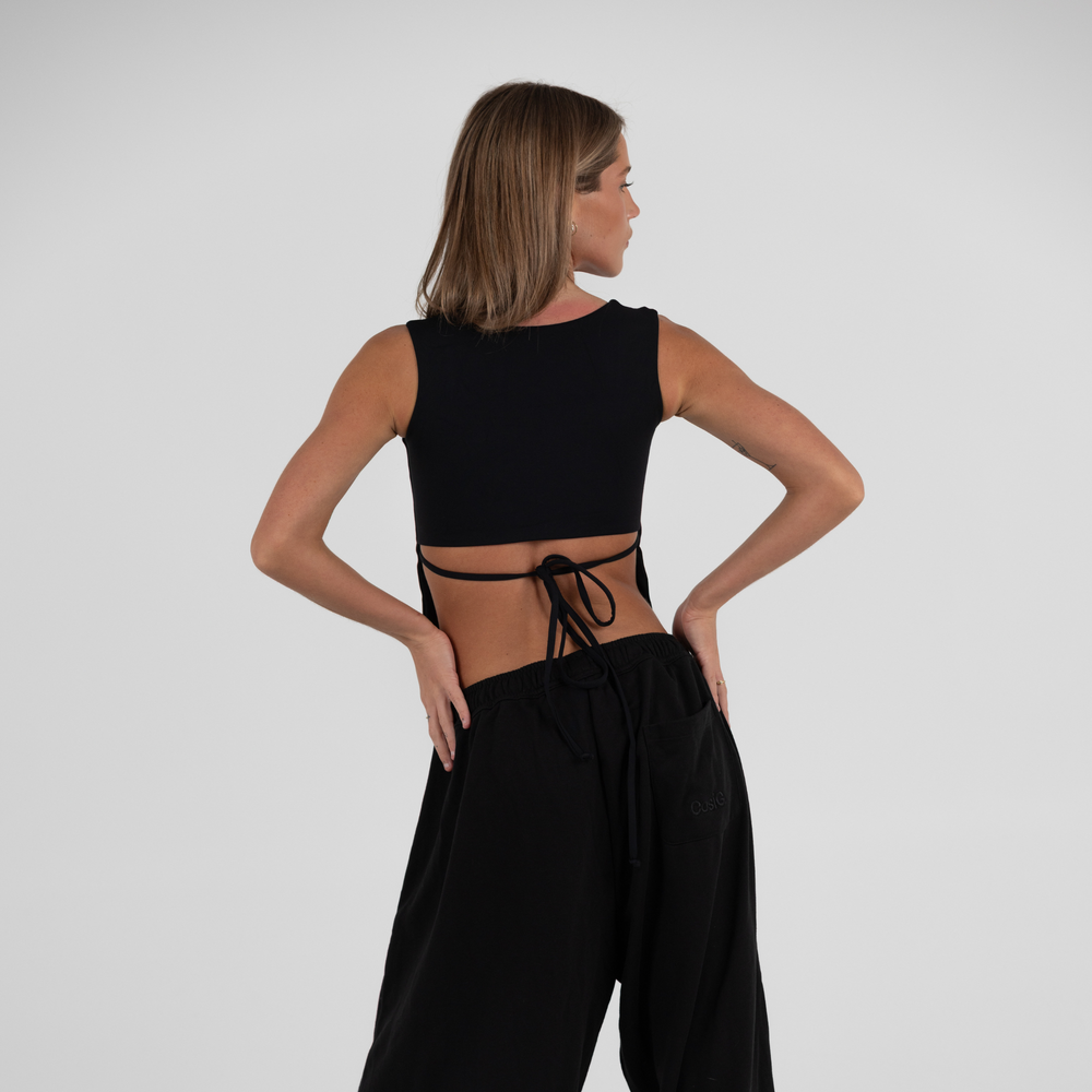 16_b6ab1789 27ce 4492 8064 e7913b9e9ed0 - CosiG Studiowear UK Lauren Elton Core Crop