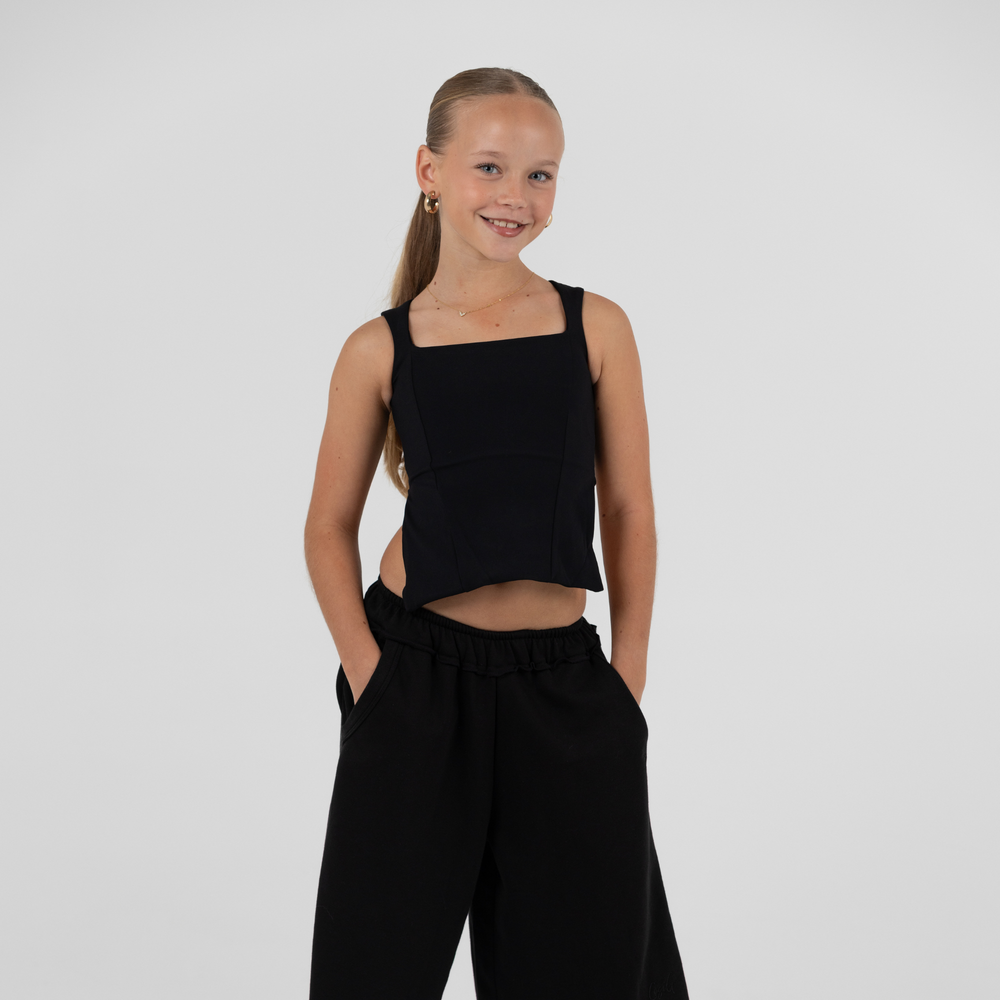 18_a7788d87 2dac 437c 8e7d 5e35e02e2efa - CosiG Studiowear UK Lauren Elton Core Crop