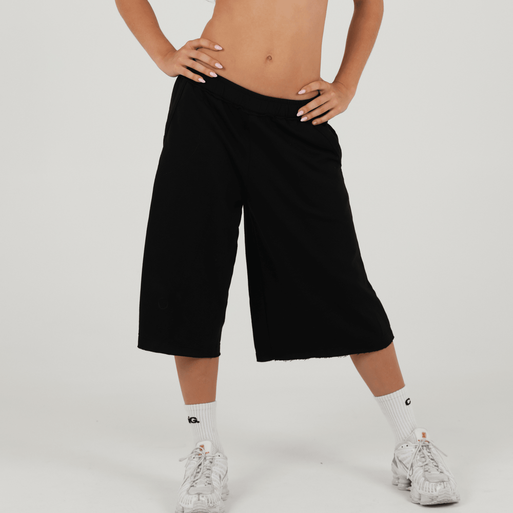 chill 34 shorts 1962836 - CosiG Studiowear UK Chill 3/4 Shorts - CosiG Studiowear UK
